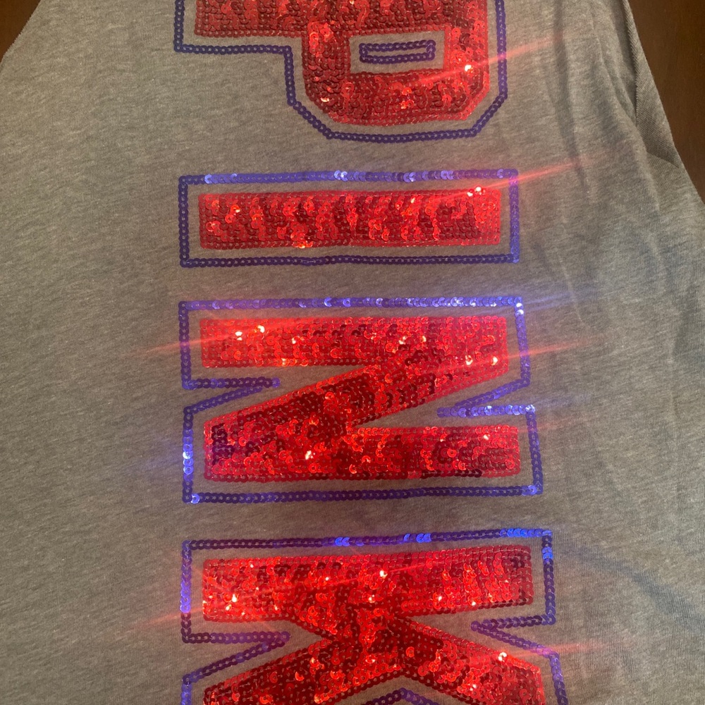 Gray pink tank with blue and red stone